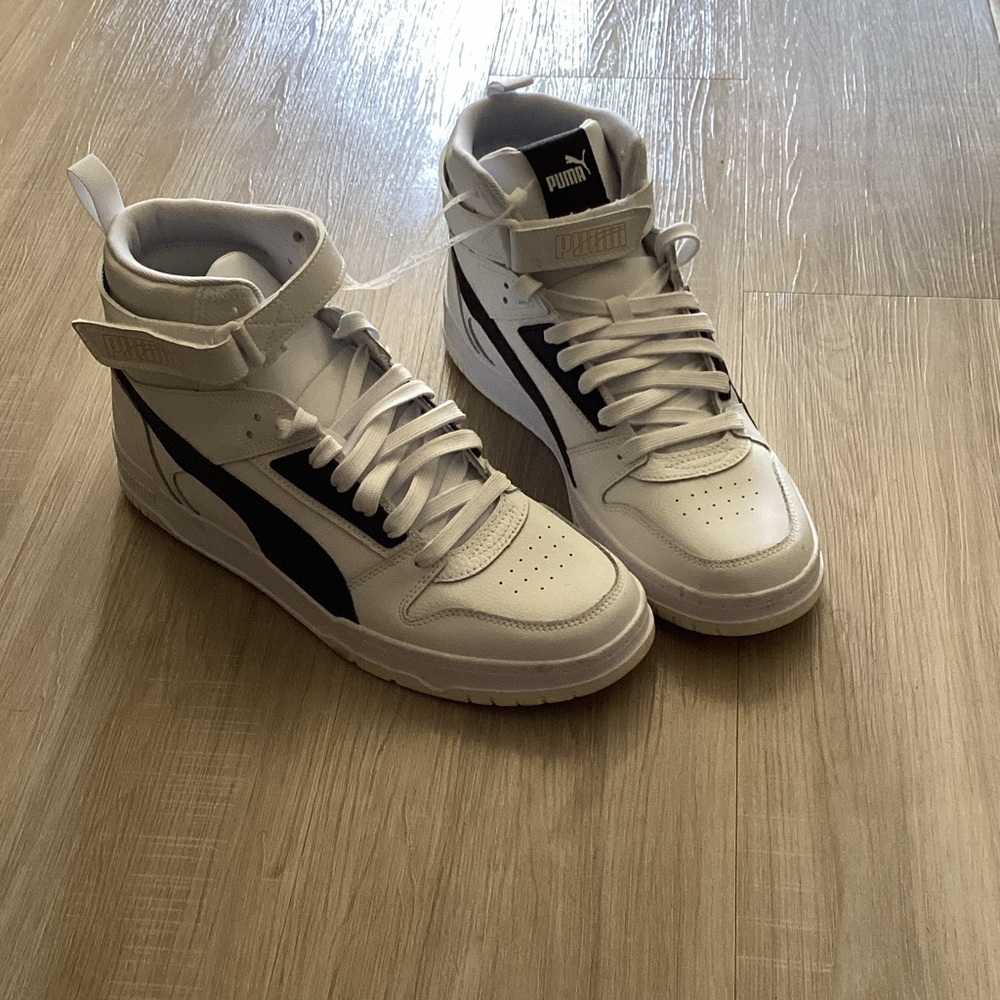 Puma Men's White and Black High-Top Sneakers